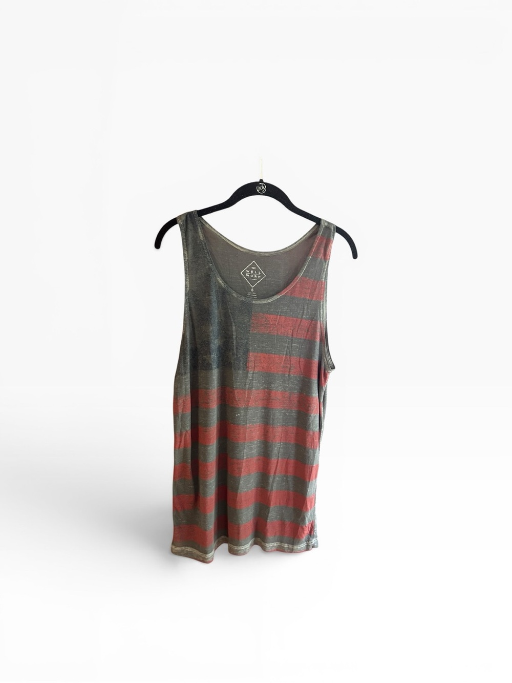 Well Worn gray red distressed flag tank top Size S